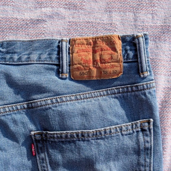 Levi Strauss 550 Relaxed Fit Mens Jeans 38x32 Blue Denim Straight Leg Casual - Picture 9 of 9